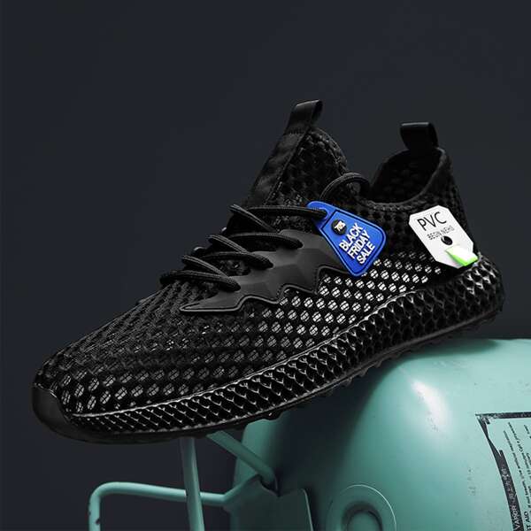 

Men Letter Graphic Mesh Running Shoes, Black