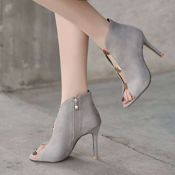 

Metal Decor Cut Out Sandal Boots, Grey