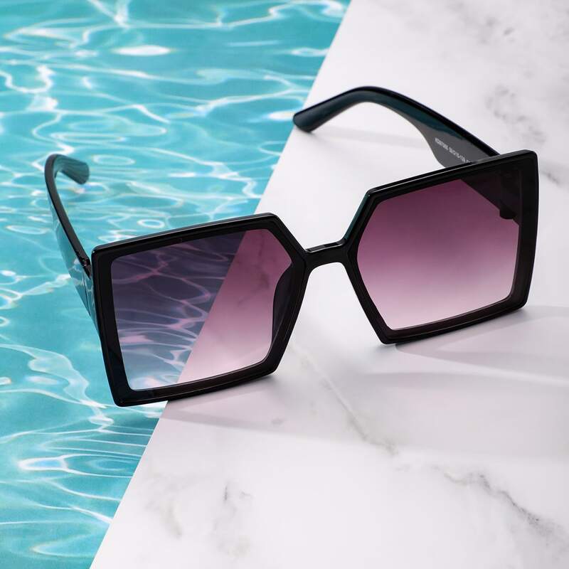 

Square Frame Sunglasses