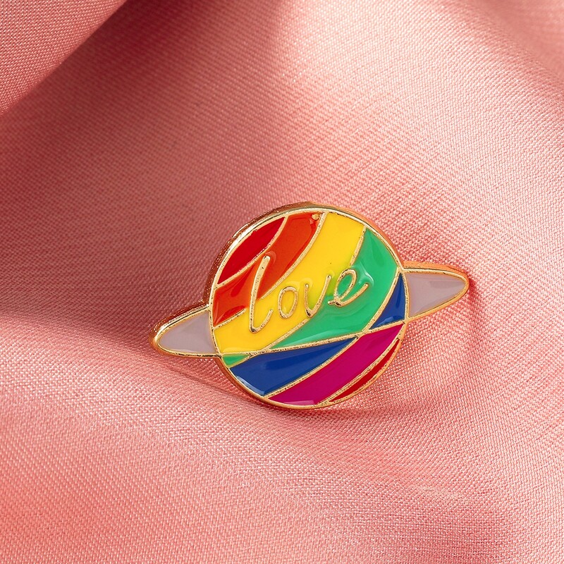 

Heart Striped Graphic Brooch, Multicolor
