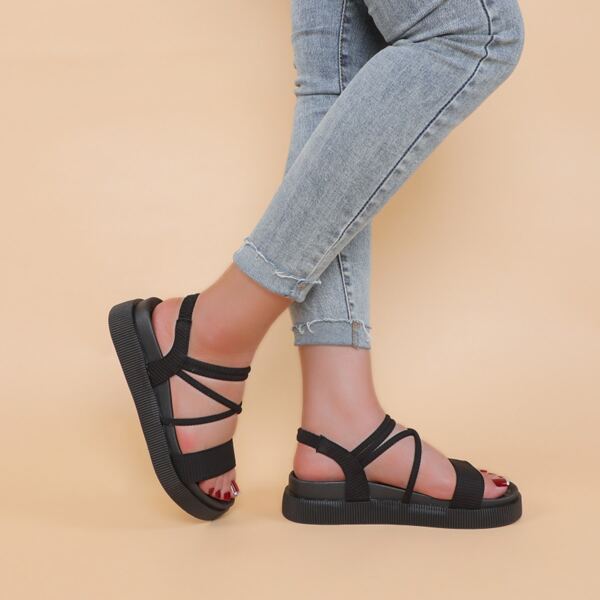 

Minimalist Flatform Sandals, Black