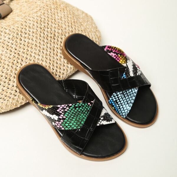 

Girls Snakeskin Print Croc Embossed Slippers, Black