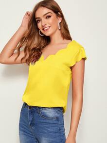 SHEIN Clasi Double V Neck Scallop Edge Top - Yellow - View 4