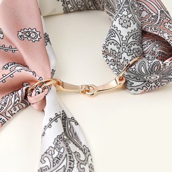 

Metal Scarf Buckle, Gold