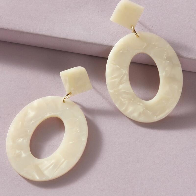 

Hollow Out Drop Earrings, White