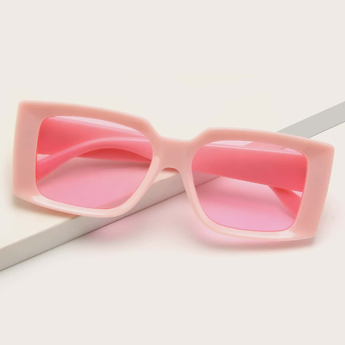 

Square Frame Sunglasses