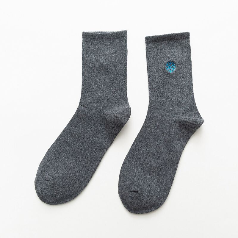 

1pair Snowflake Embroidery Crew Socks, Dark grey