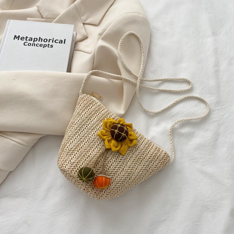 

Flower Appliques Straw Bag, Beige