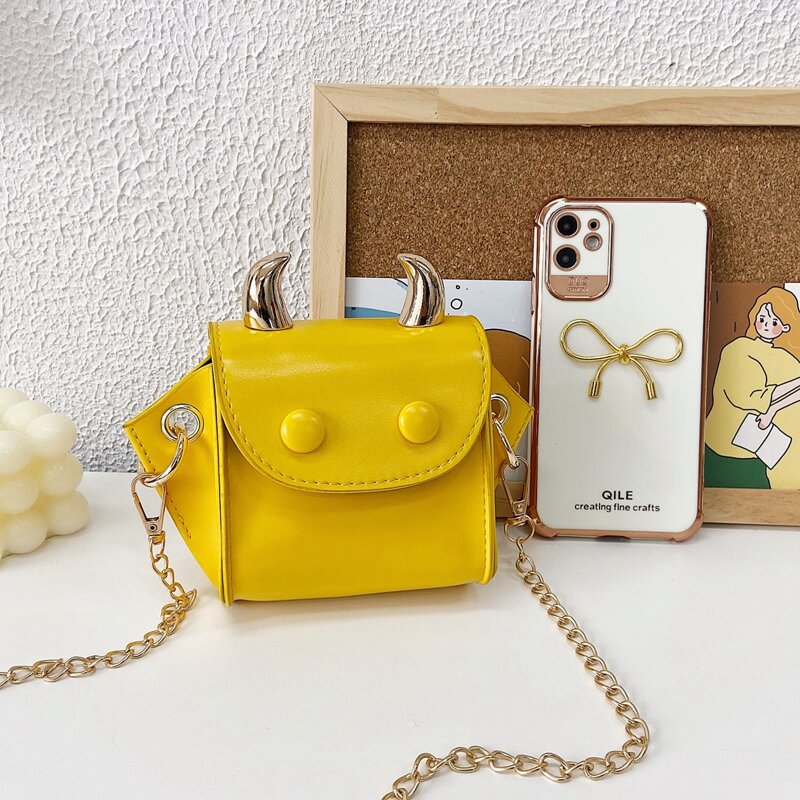 

Mini Horns Decor Crossbody Bag, Yellow