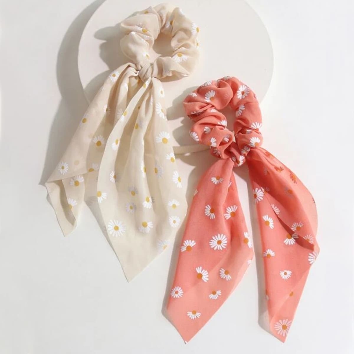 

2pcs Daisy Pattern Scrunchie Scarf, Multicolor