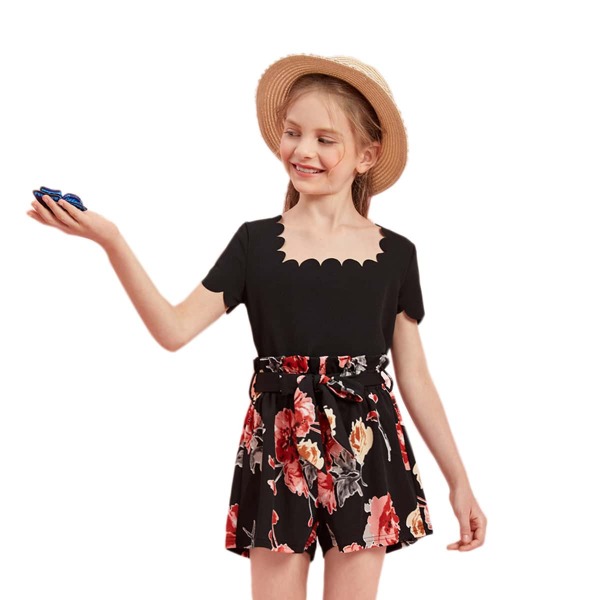

Girls Scallop Trim Top & Floral Print Shorts Set, Black