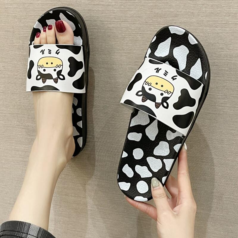 

Cow Graphic Slides, Black