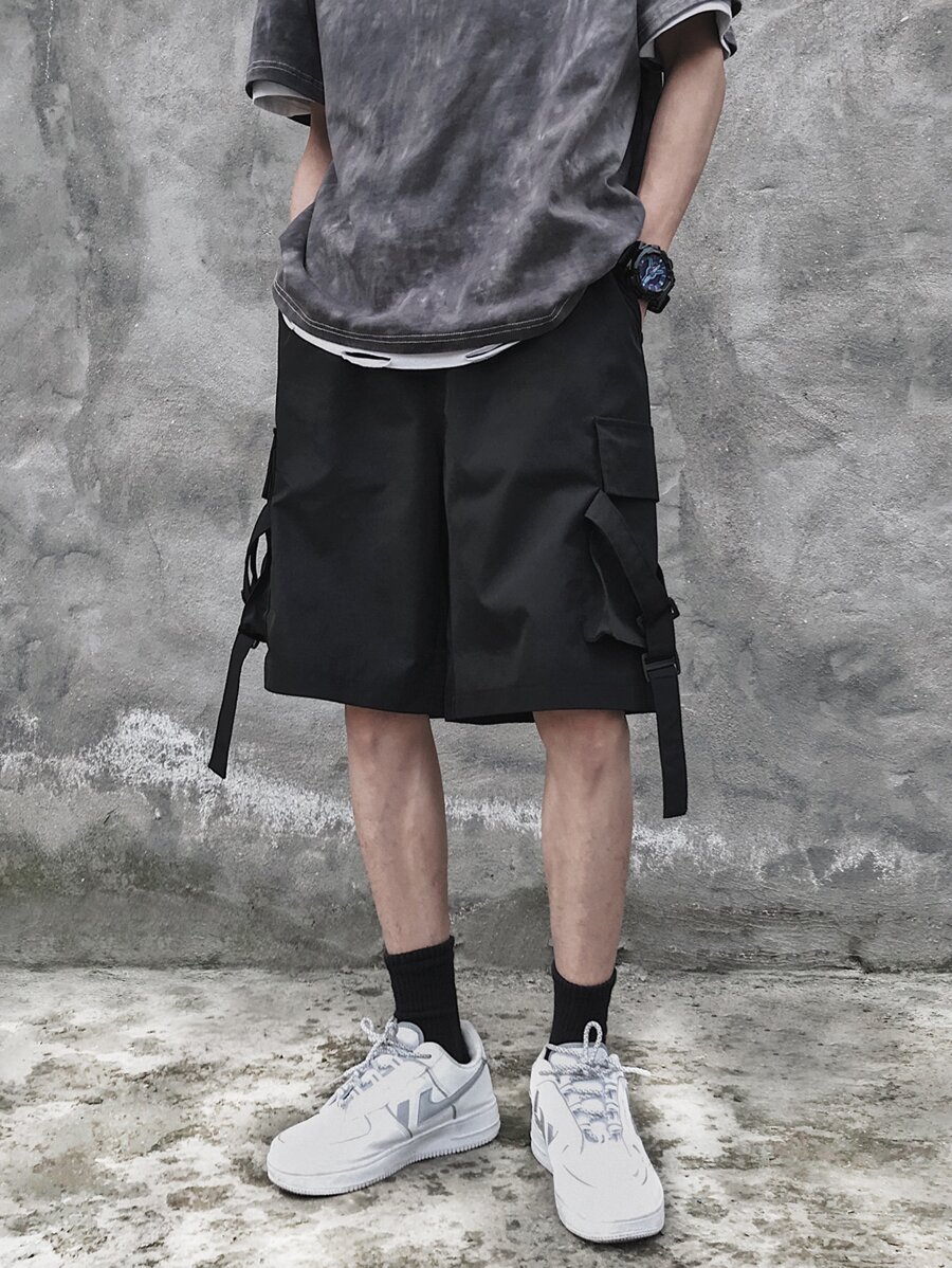 Manfinity Men Flap Pocket Shorts - Black - View 1
