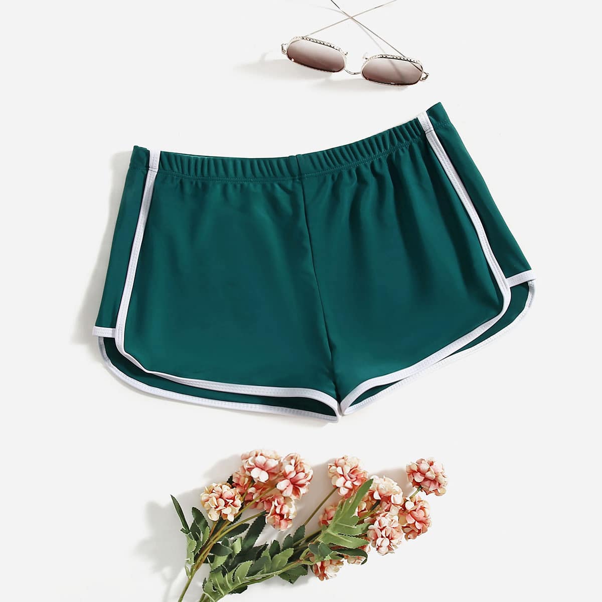 

Contrast Binding Bikini Shorts, Green