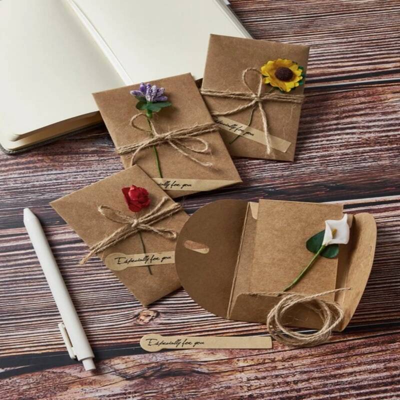

3pcs Random Floral Decor Greeting Card, Khaki