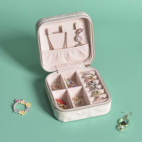 

Portable Jewelry Storage Box, White