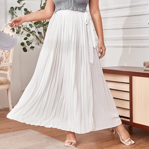 

Plus Knot Side Pleated Skirt, White