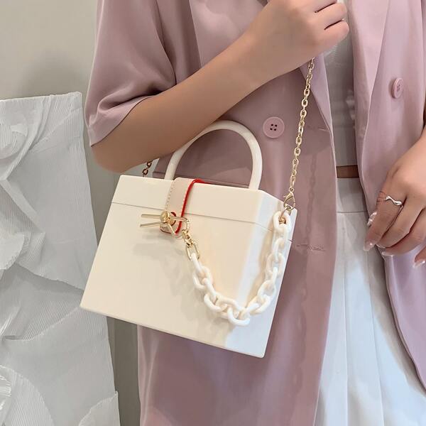 

Chain Decor Box Bag, White