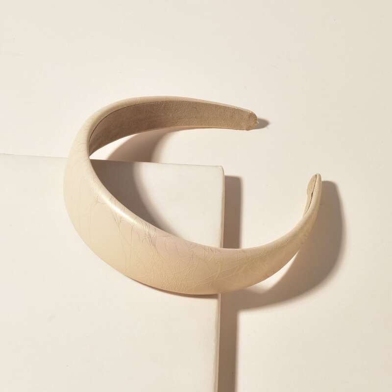 

1pc Minimalist Hair Hoop, Beige