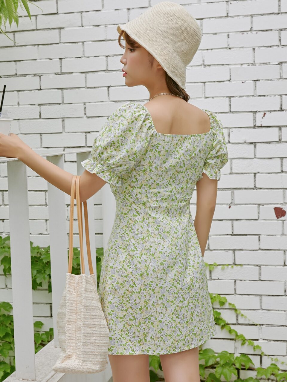 Ditsy Floral Puff Sleeve Dress