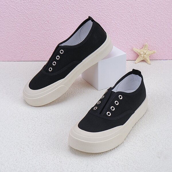 

Minimalist Slip-On Canvas Shoes, Black