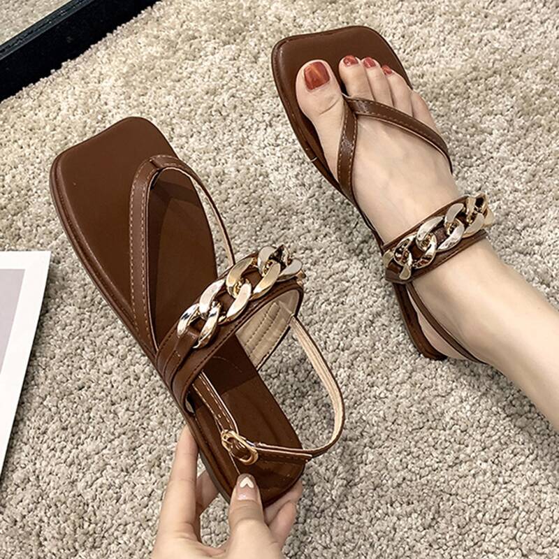 

Chain Decor Thong Sandals, Brown