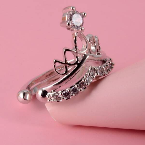 

1pc Zircon Crown Design Ear Cuff, Silver