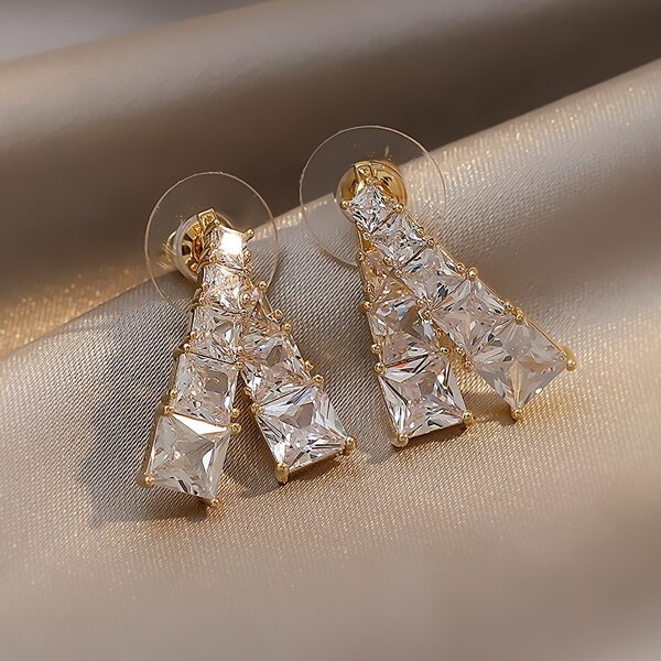 

Zircon Decor Earrings, Gold