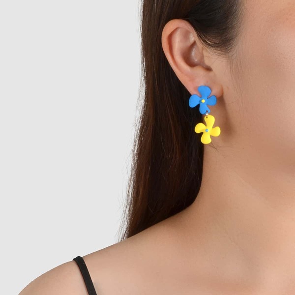 

Flower Design Earrings, Multicolor