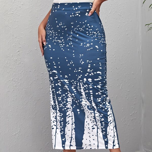 

Plus Graphic Slit Back Straight Skirt, Blue and white