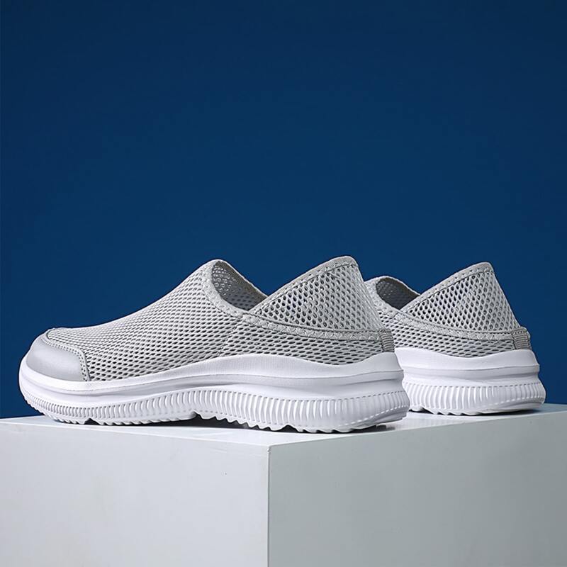 

Guys Minimalist Mesh Slip On Sneakers, Light grey