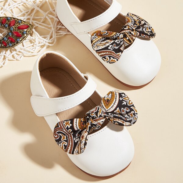 

Toddler Girls Bow Decor Mary Janes, White