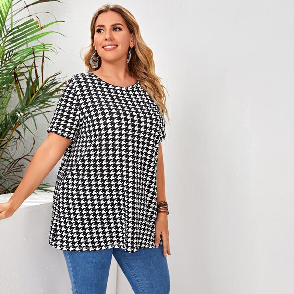 

Plus Houndstooth Print Long Tee, Black and white