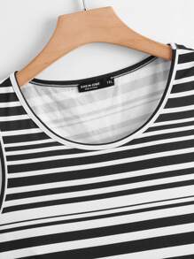 大碼條紋印花鏤空背心上衣 - 黑與白 - 查看 4