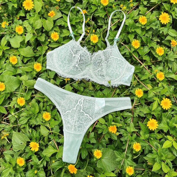 

Floral Lace Underwire Lingerie Set, Green