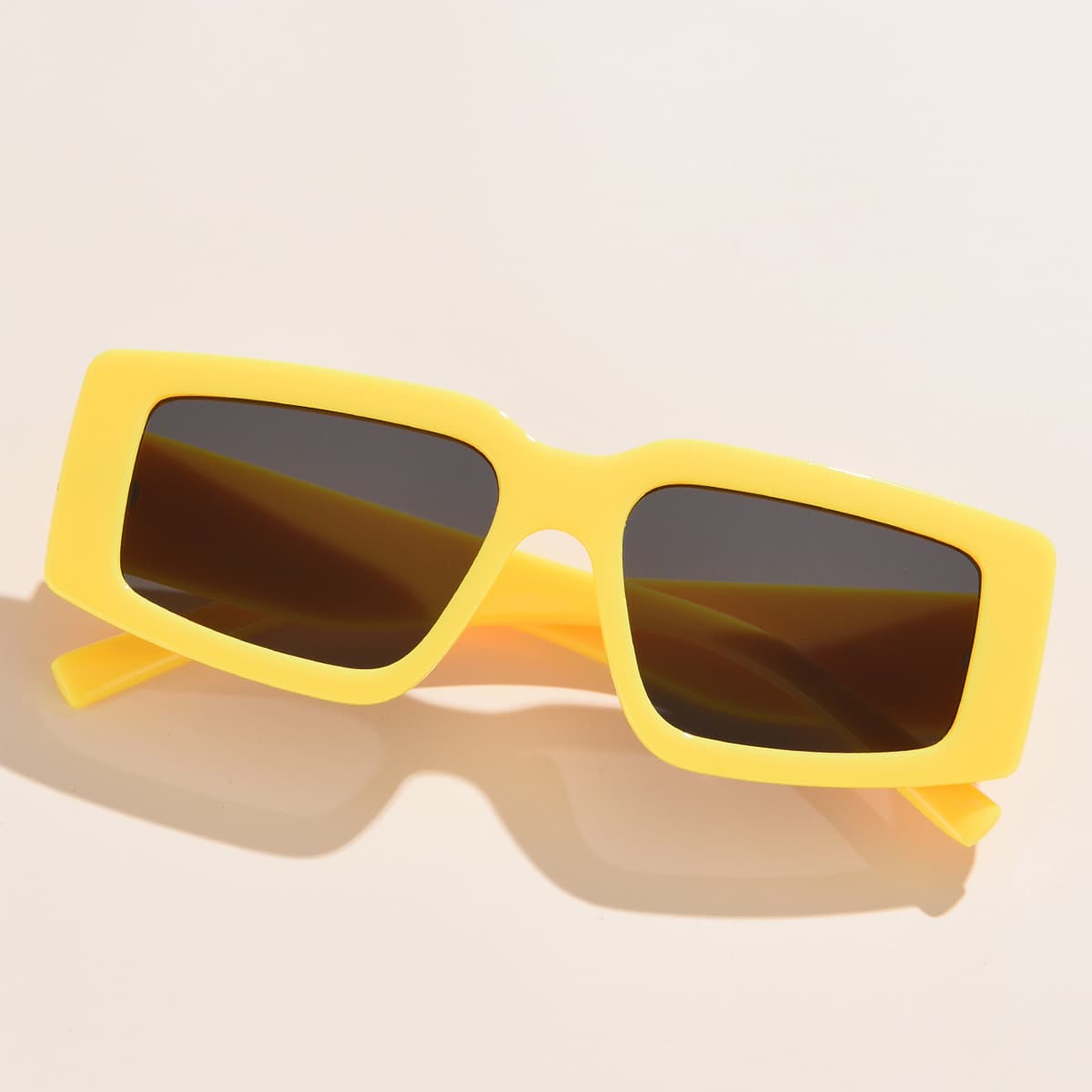 

Square Frame Sunglasses