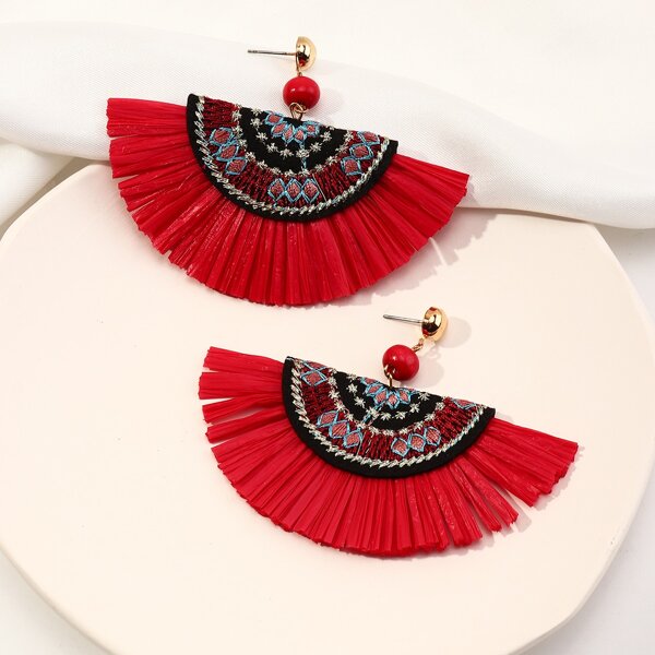 

Fan Design Vintage Earrings, Red