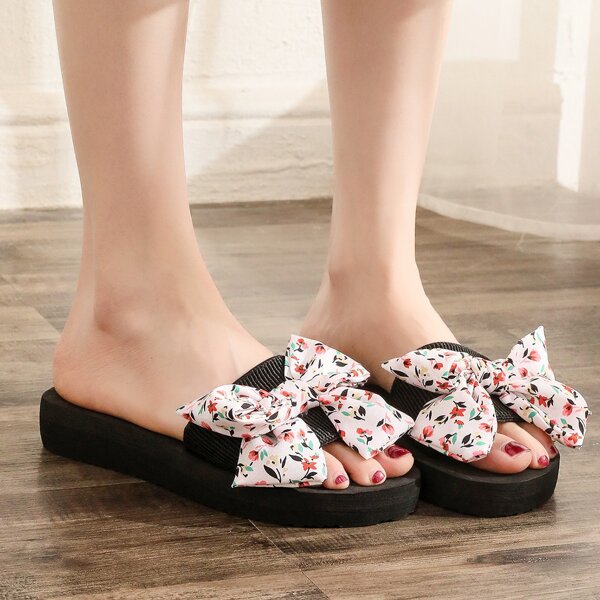 

Floral Graphic Bow Decor Slides, Red and white