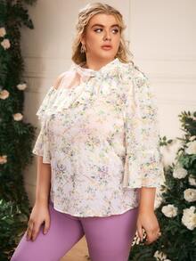 SHEIN Plus Asymmetrical Shoulder Ruffle Detail Allover Floral Print Schiffy Top - Multicolor - View 4