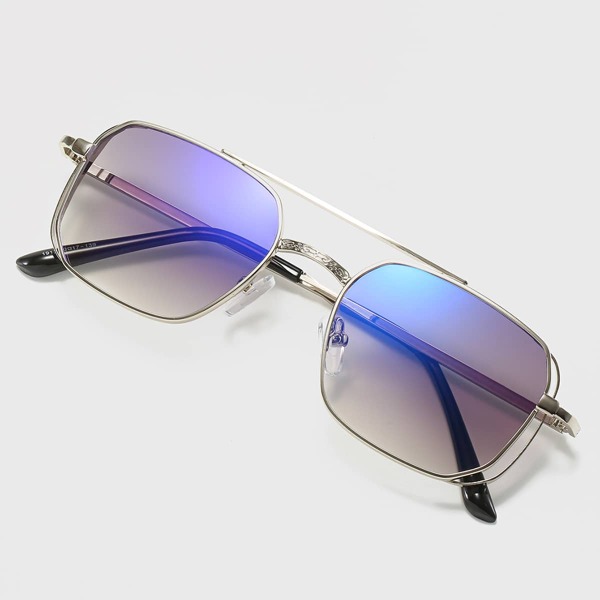 

Metal Frame Tinted Lens Sunglasses