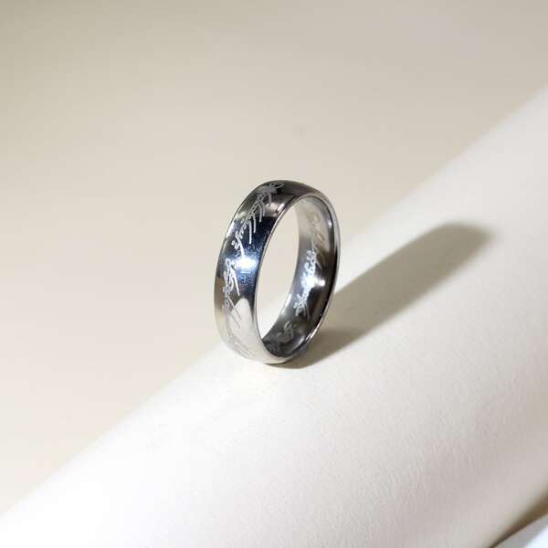 

Men Letter Detail Ring, Silver