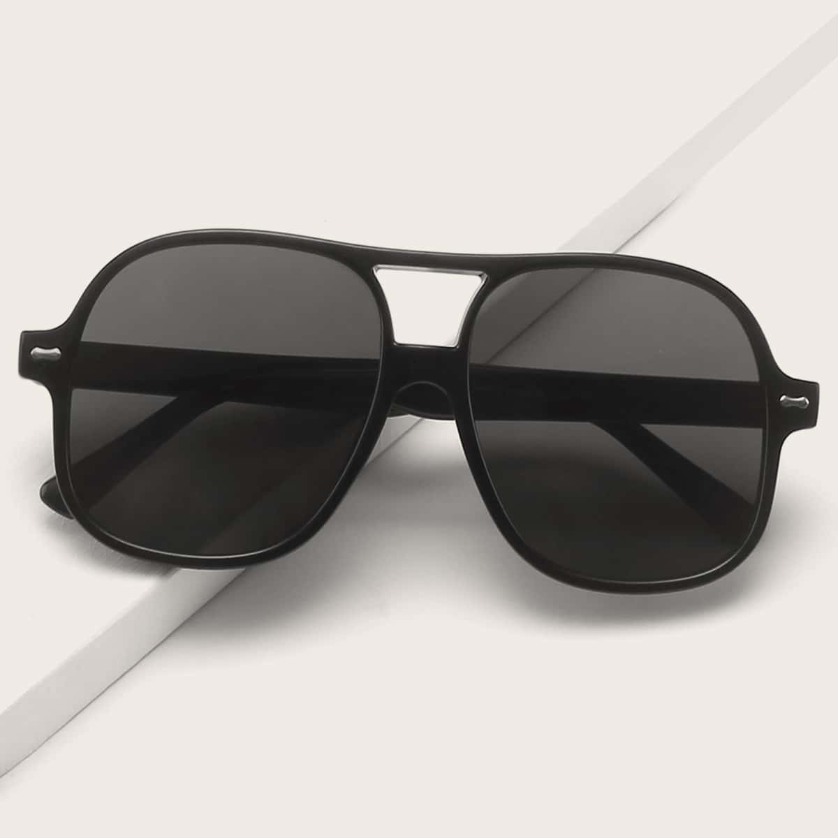 

Aviator Frame Sunglasses