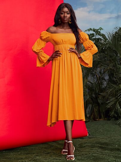 فستان الدانتيل منتفض طيات صدر الصاف بوهو