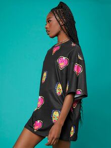 Penelope Ping Graphic Print Drop Shoulder Longline Oversized Tee - Black - View 3