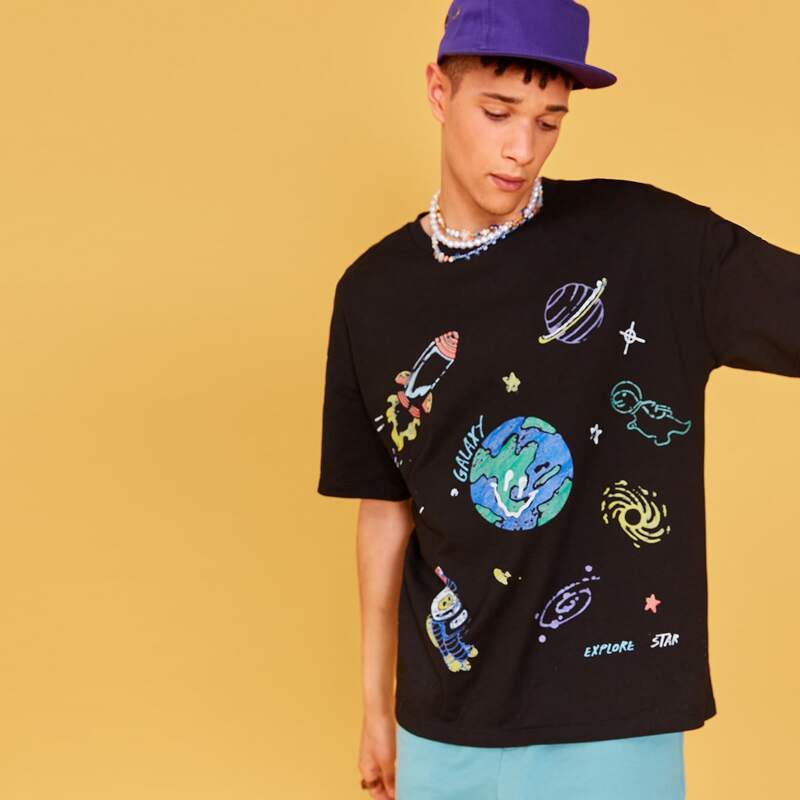 

Guys Cartoon Graphic Drop Shoulder Tee, Black