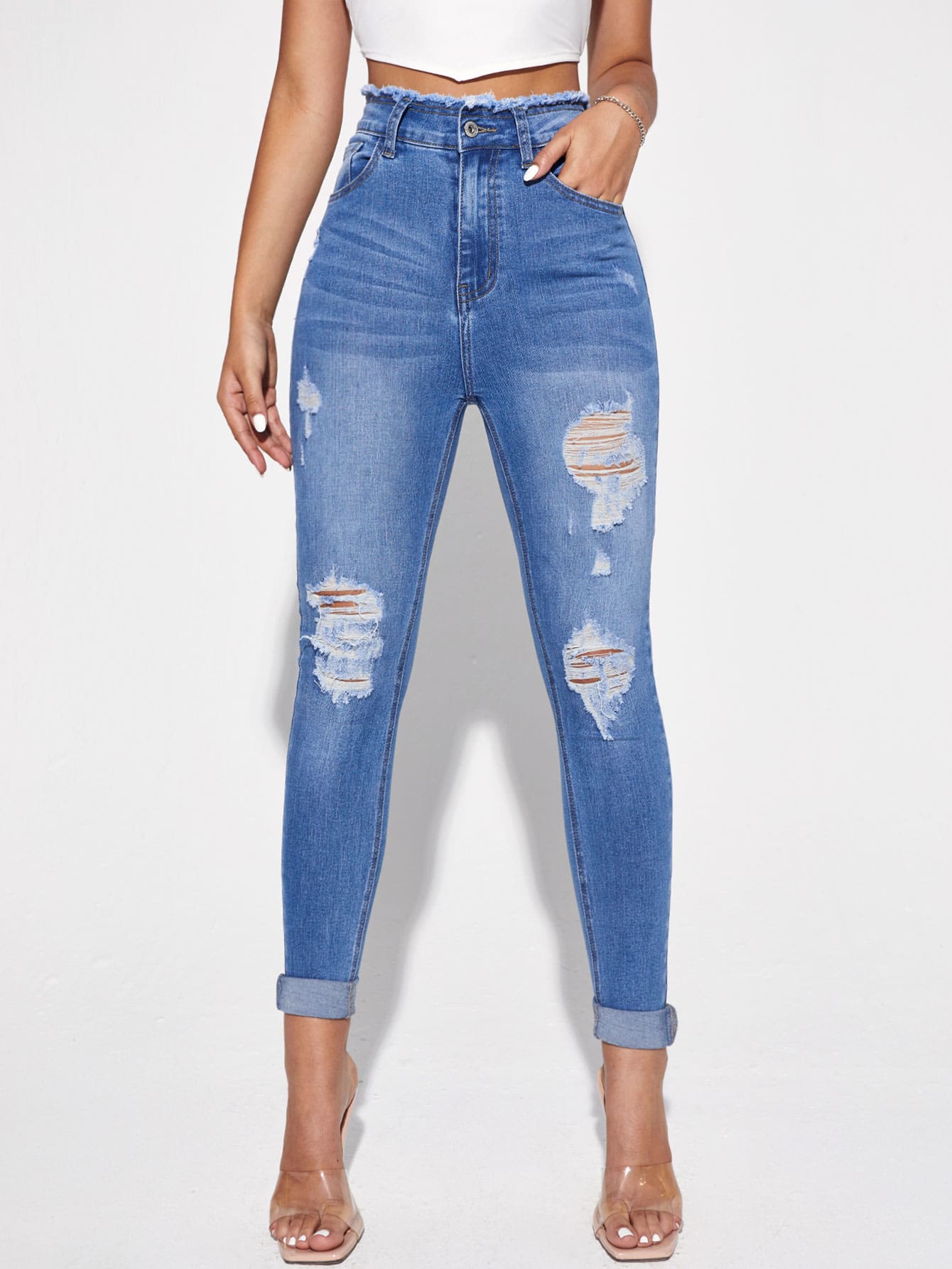 SHEIN Essnce Jeans ajustados rotos de talle alto - Azul lavado medio - Ver 1