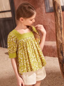 SHEIN 女孩小碎花蕾絲細節娃娃裝上衣