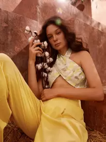 SHEIN Unity Tie Dye Knot Back Shirred Crop Top - Multicolor - View 7