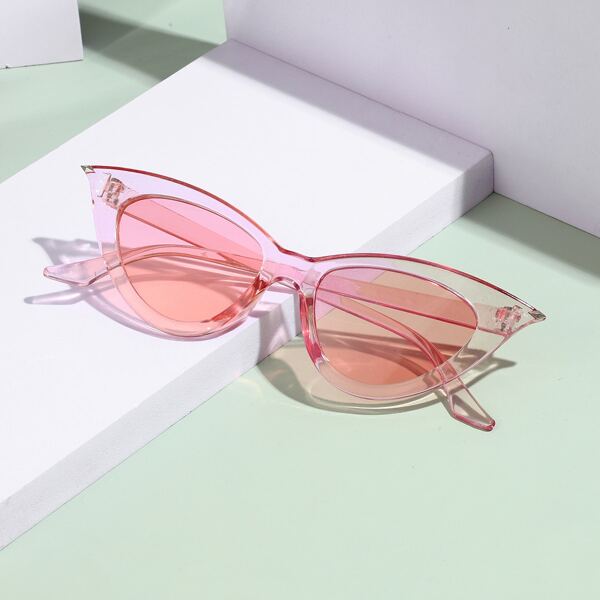 

Cat Eye Sunglasses