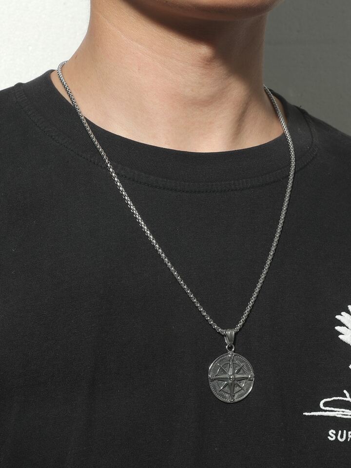 Mens round pendant necklace hotsell
